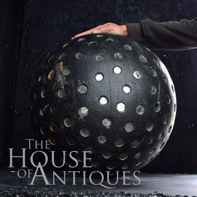 THE HOUSE OF ANTIQUES