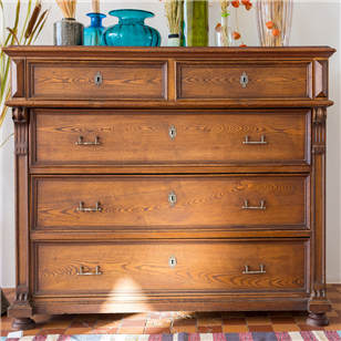blog-pictures/Wood-antique-chest-of-drawers-crop-v1.jpeg
